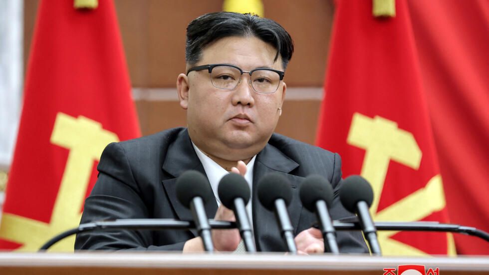 Kin Jong Un parabeniza Justiça Brasileira por bloquear o X.