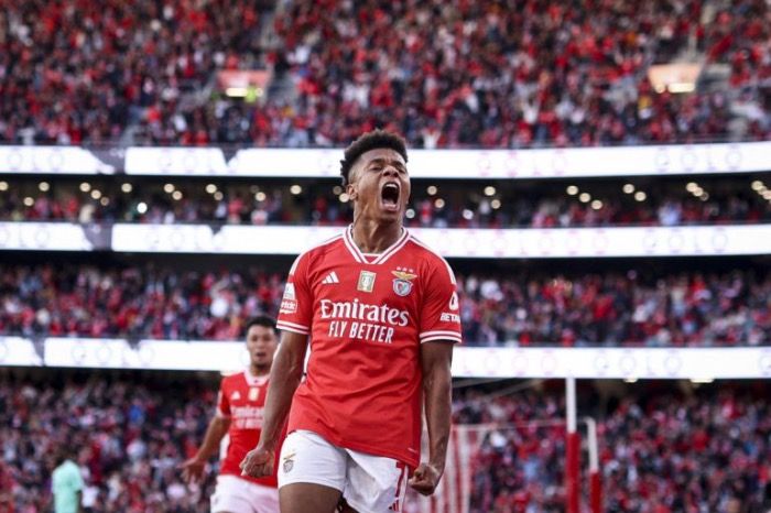 Negociação entre Benfica e Napoli travada